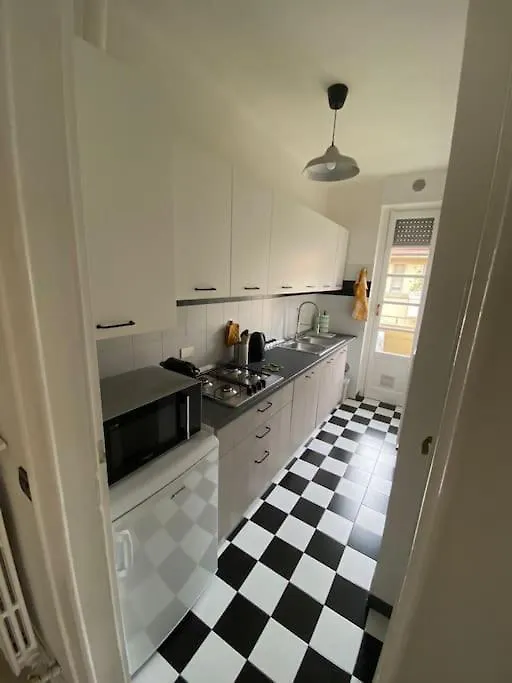 Appartamento Charme: Milano Apartment Milan